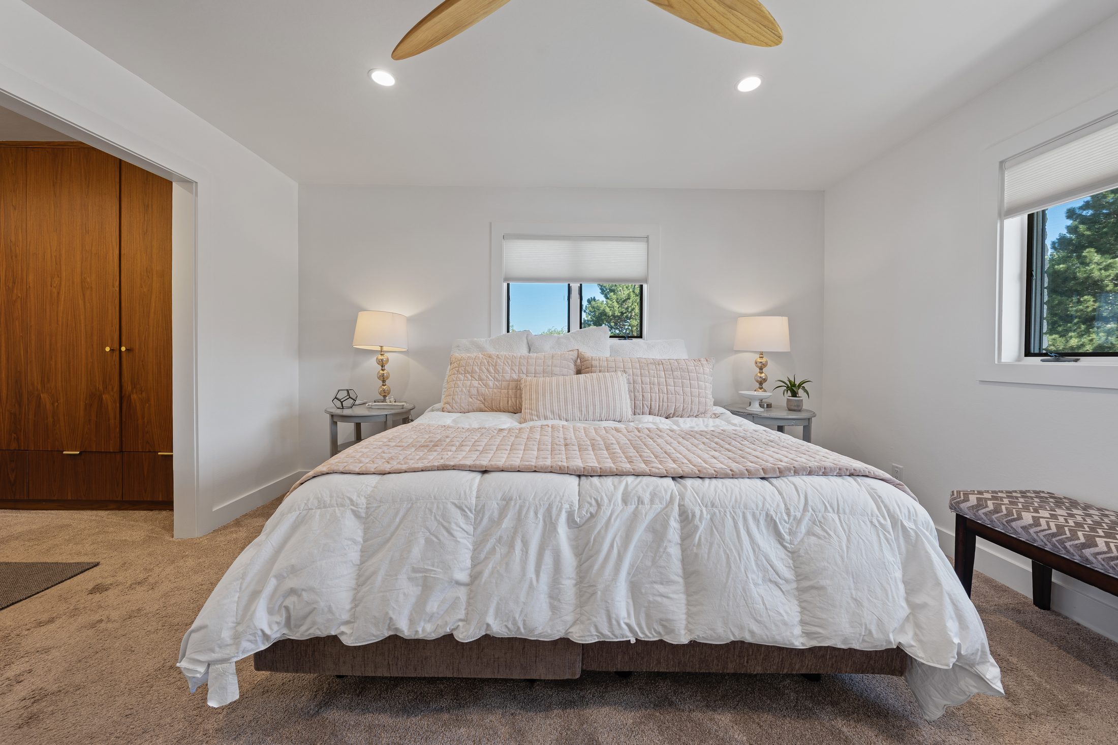 Booked Visual portfolio sample 6: bedroom